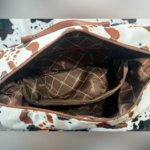 Wrangler Cow Print weekender - Picture 3 of 4